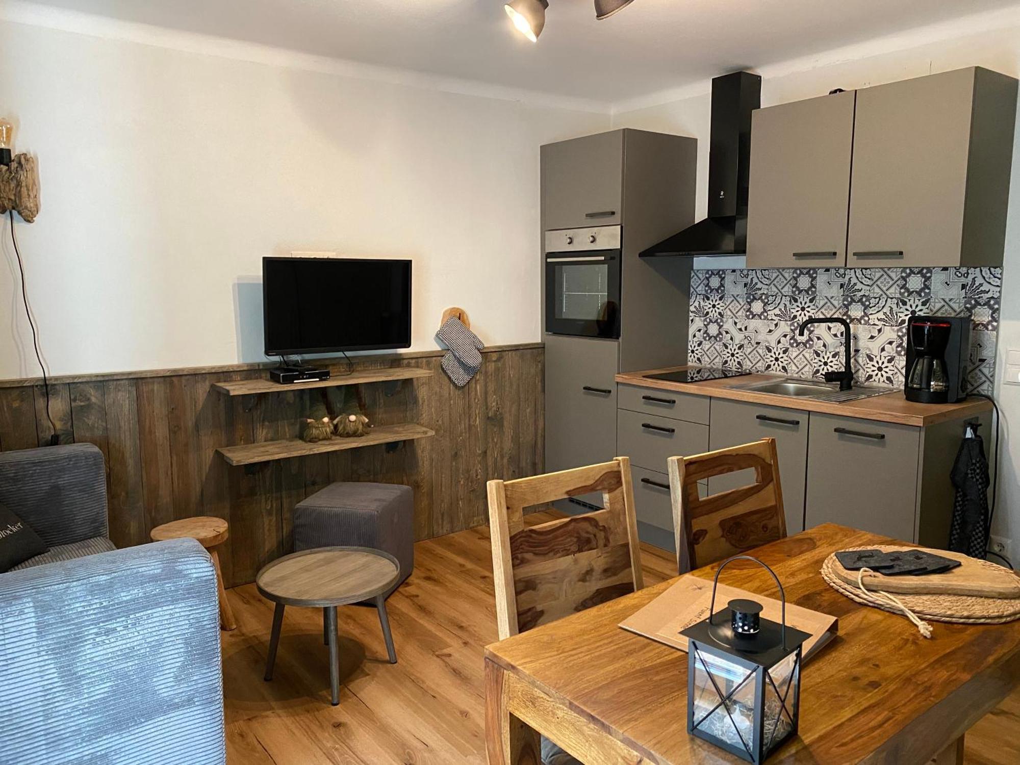 Appartement Brettljause Ferienhaus Fuenf Sinne Döbriach Eksteriør bilde